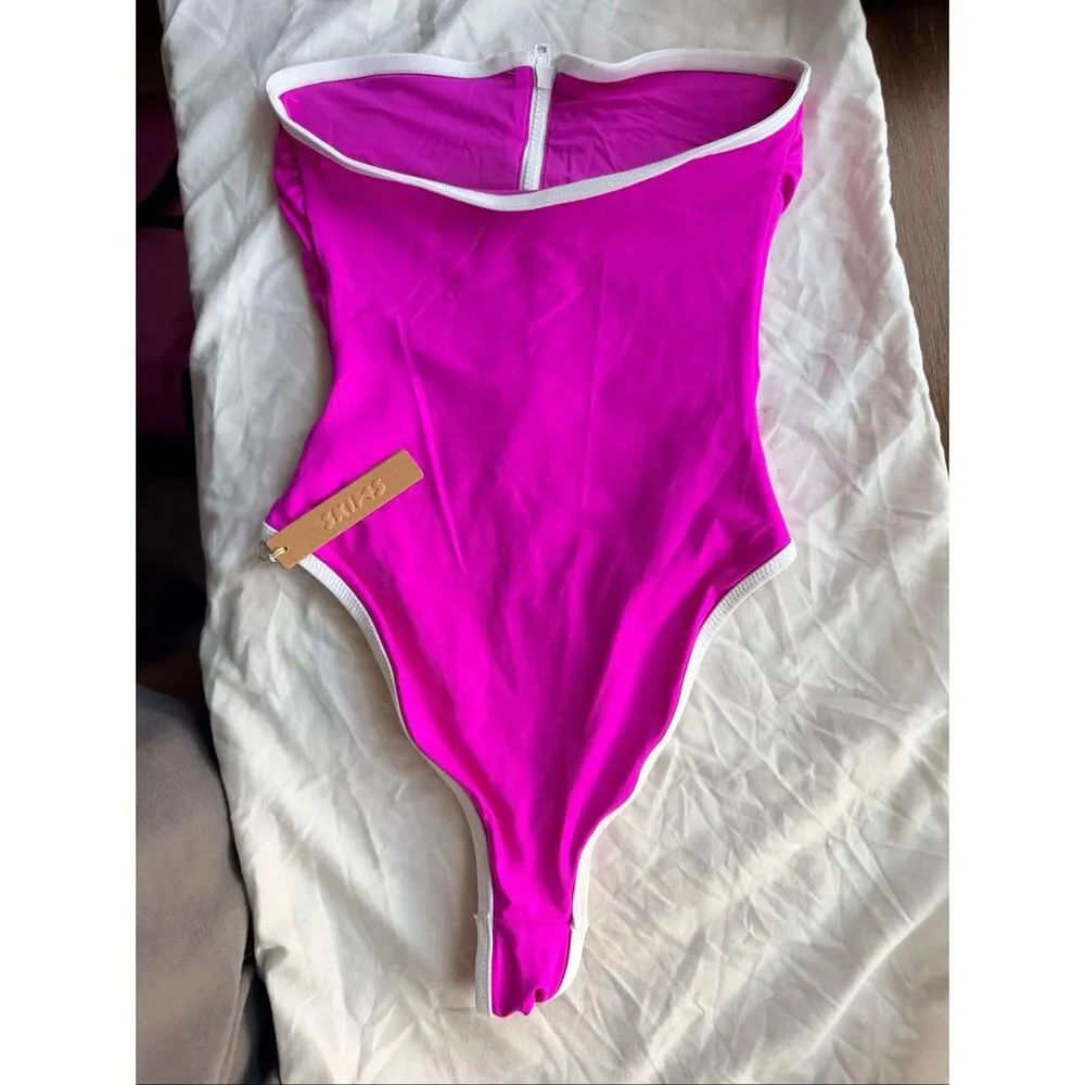 SKIMS Sporty Strapless One Piece Swimsuit Hibiscus Pink Size XS Zip Front Style